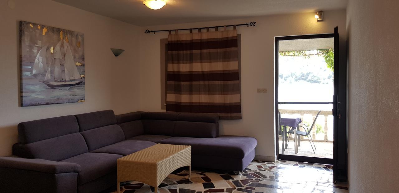 קאפריה Apartments Miranda מראה חיצוני תמונה
