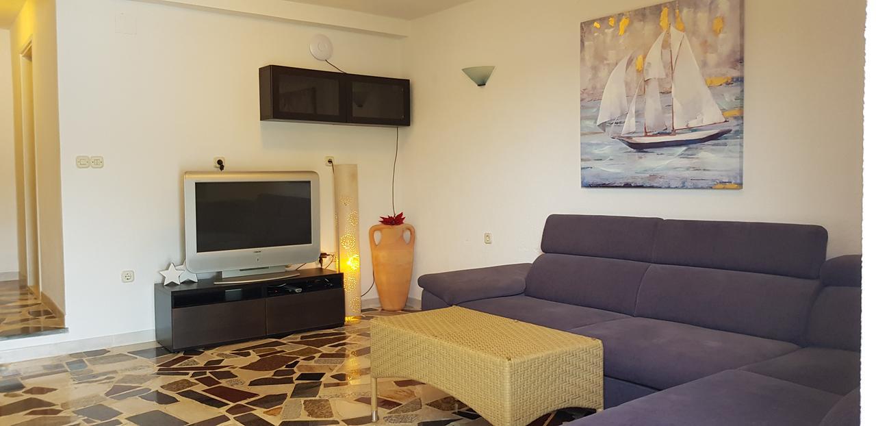 קאפריה Apartments Miranda מראה חיצוני תמונה