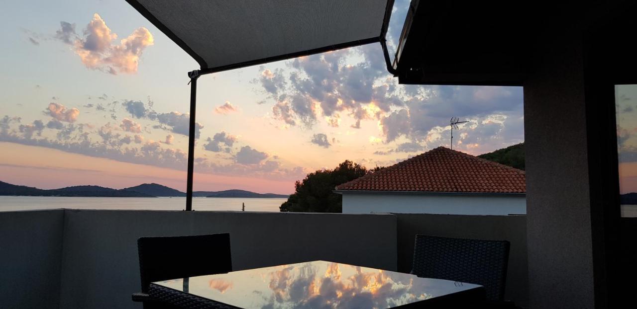 קאפריה Apartments Miranda מראה חיצוני תמונה